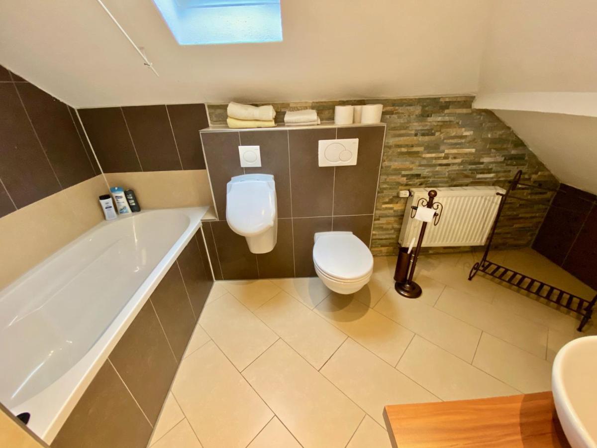 Wohnen Ueber Den Daechern Von Ravensburg, Stadtnah, Kamin, Klima Apartman Kültér fotó